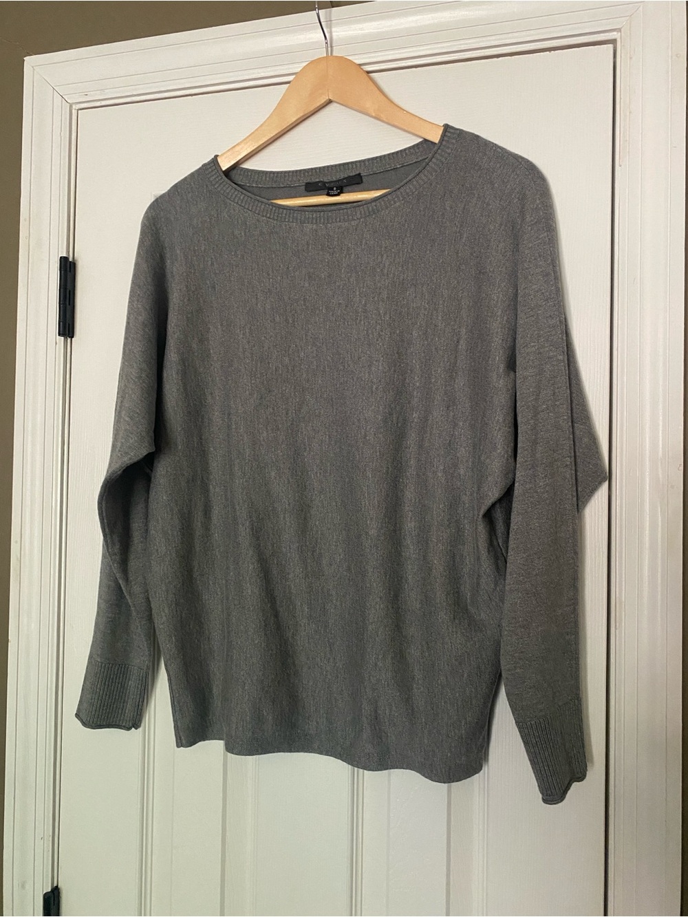 Cyrus - Crewneck Sweater in Heather Gray - size: S (women’s)